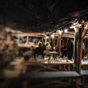 Matsal under julbord focus